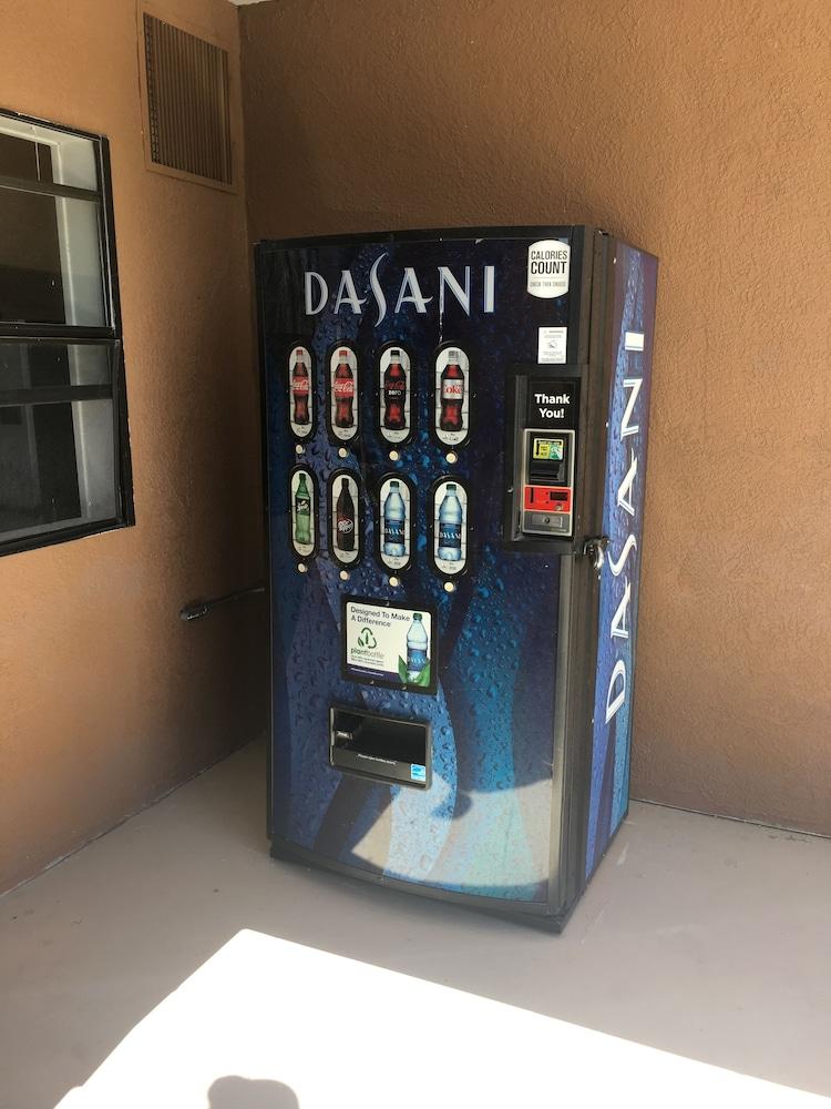 Days Inn By Wyndham Kingman East Kültér fotó
