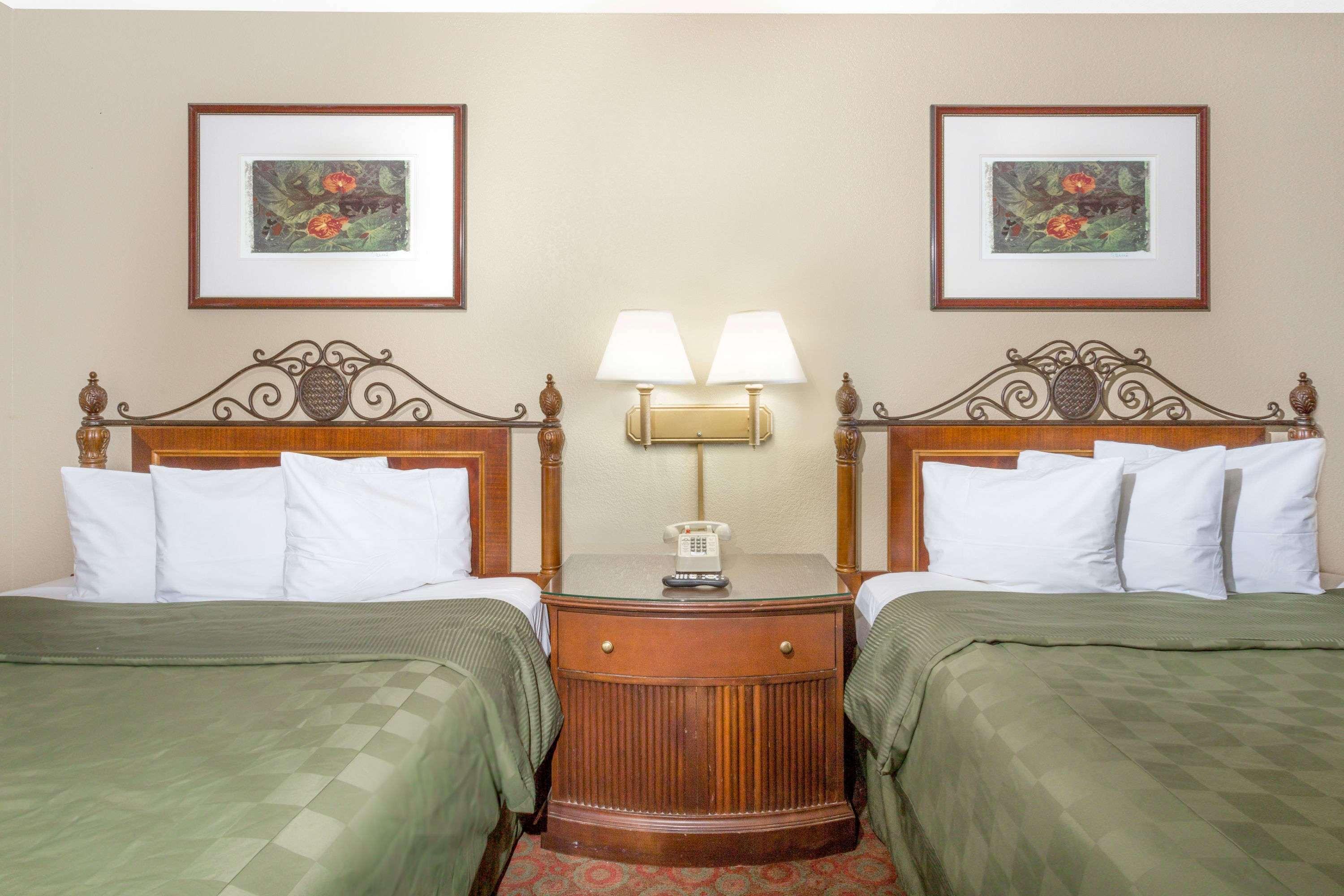 Days Inn By Wyndham Kingman East Kültér fotó