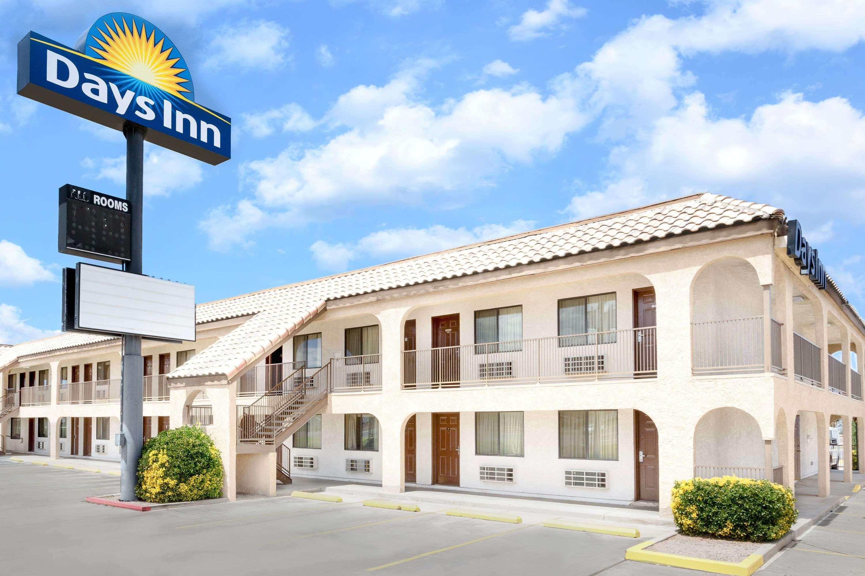 Days Inn By Wyndham Kingman East Kültér fotó
