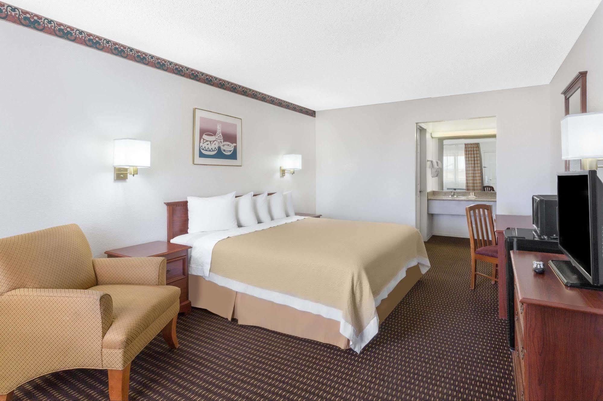 Days Inn By Wyndham Kingman East Kültér fotó